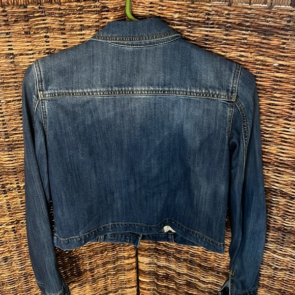 Cabi Cropped Jean Jacket - Picture 6 of 6